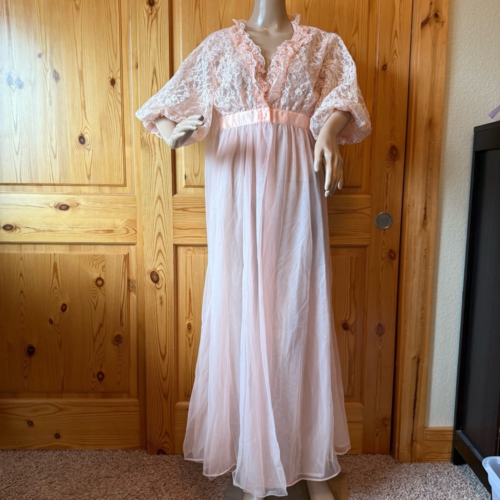 Vintage 60s Pandora Lingerie Peignoir M Nylon Double Chiffon Lace Puff Sleeves
